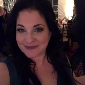 Meet your Posher, Michele